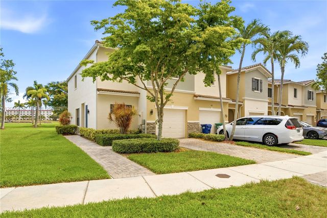324 NE 194th Lane, Miami, FL 33179