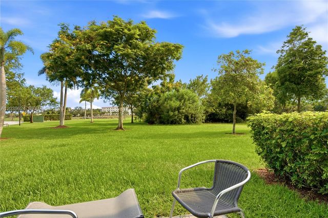 324 NE 194th Lane, Miami, FL 33179