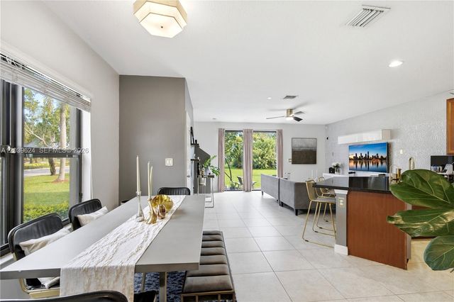 324 NE 194th Lane, Miami, FL 33179