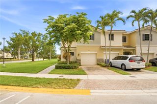 324 NE 194th Lane, Miami, FL 33179