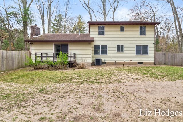 8756 Westwood Lane, Montague, MI 49437