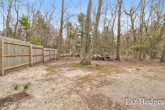 8756 Westwood Lane, Montague, MI 49437