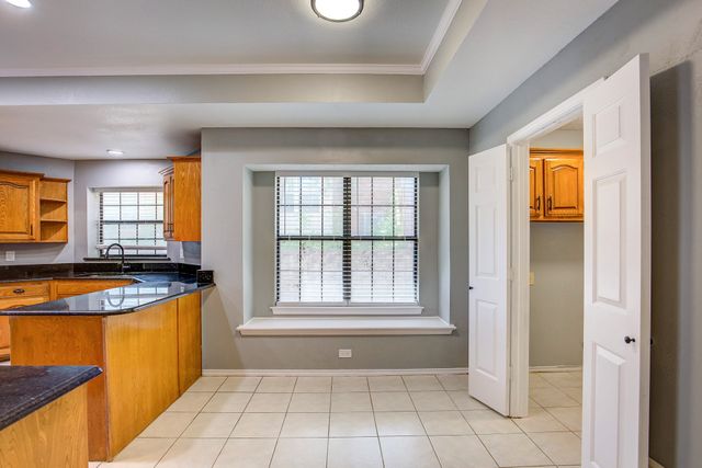 3914 Meadow Drive, Grapevine, TX 76051