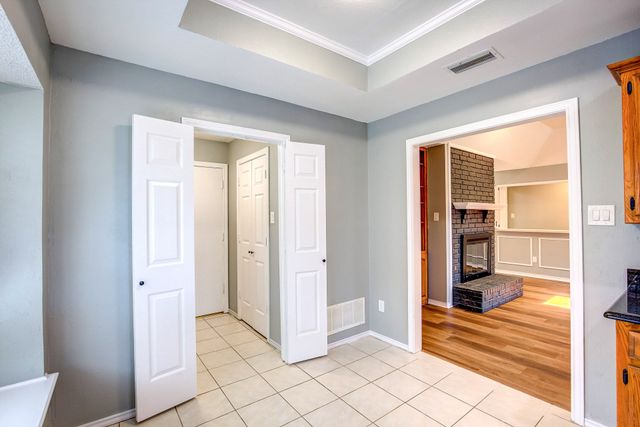 3914 Meadow Drive, Grapevine, TX 76051