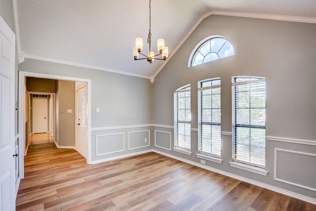 3914 Meadow Drive, Grapevine, TX 76051
