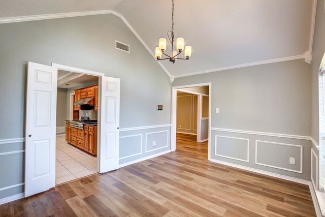 3914 Meadow Drive, Grapevine, TX 76051