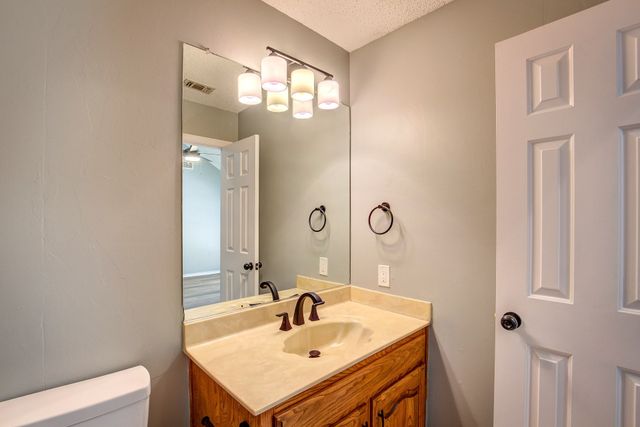 3914 Meadow Drive, Grapevine, TX 76051