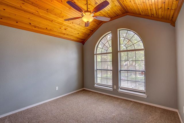 3914 Meadow Drive, Grapevine, TX 76051