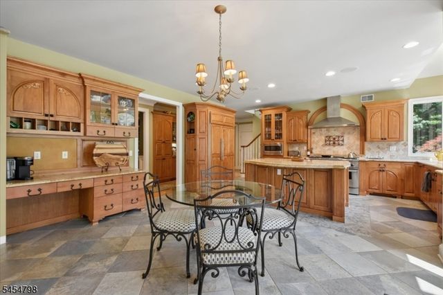 7 Martin Ln, Mendham Twp., NJ 07960