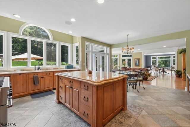 7 Martin Ln, Mendham Twp., NJ 07960