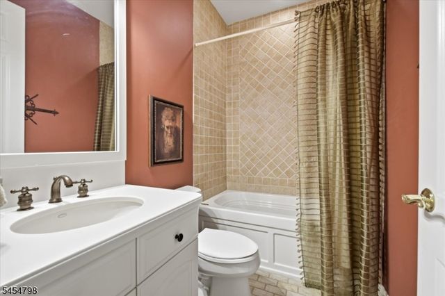 7 Martin Ln, Mendham Twp., NJ 07960