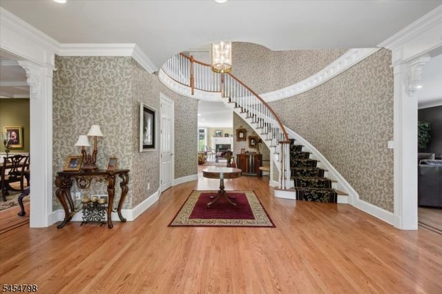 7 Martin Ln, Mendham Twp., NJ 07960