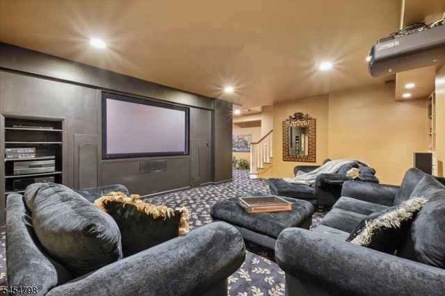7 Martin Ln, Mendham Twp., NJ 07960
