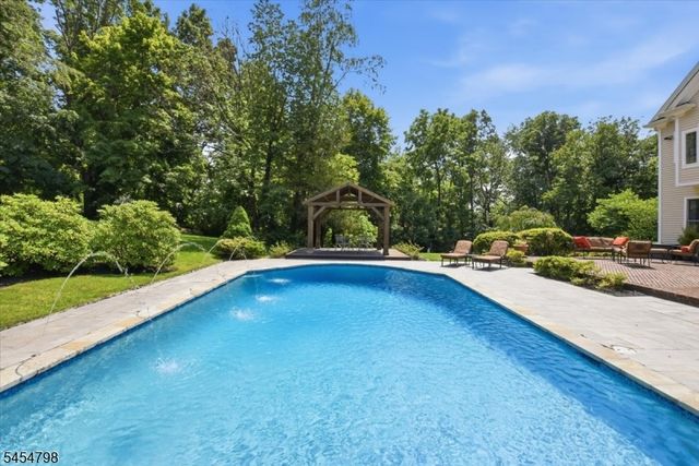 7 Martin Ln, Mendham Twp., NJ 07960