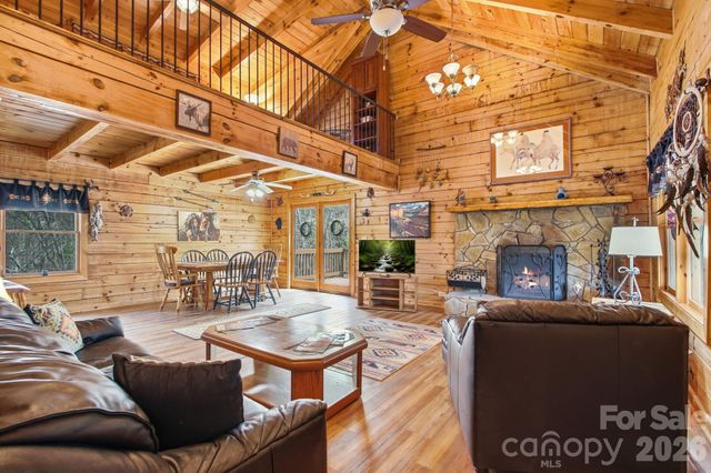 3455 Valley Drive, Lenoir, NC 28645