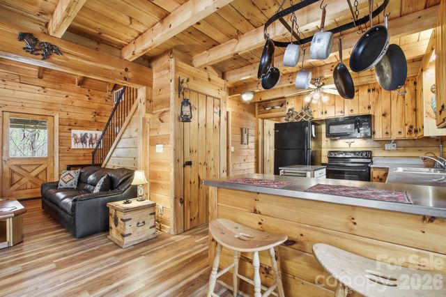 3455 Valley Drive, Lenoir, NC 28645