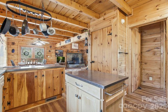 3455 Valley Drive, Lenoir, NC 28645
