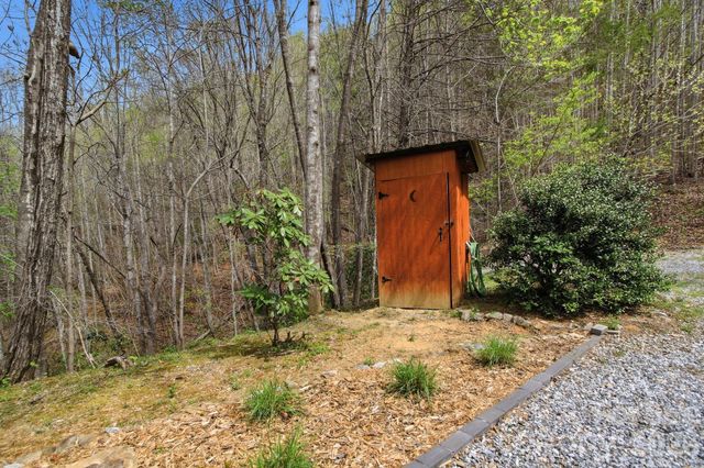 3455 Valley Drive, Lenoir, NC 28645