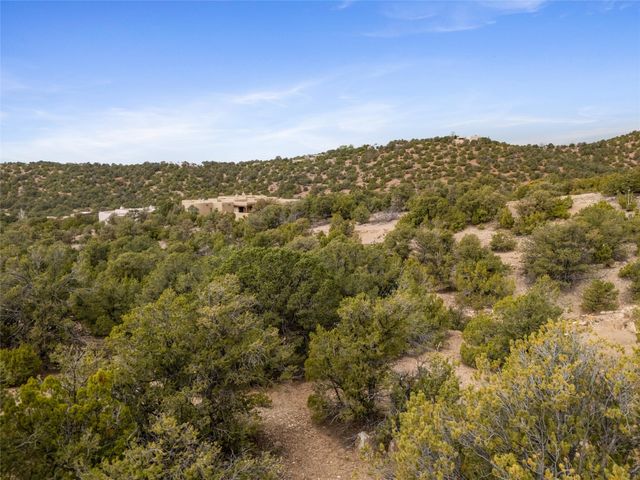 1961 Cerros Colorados, Santa Fe, NM 87501