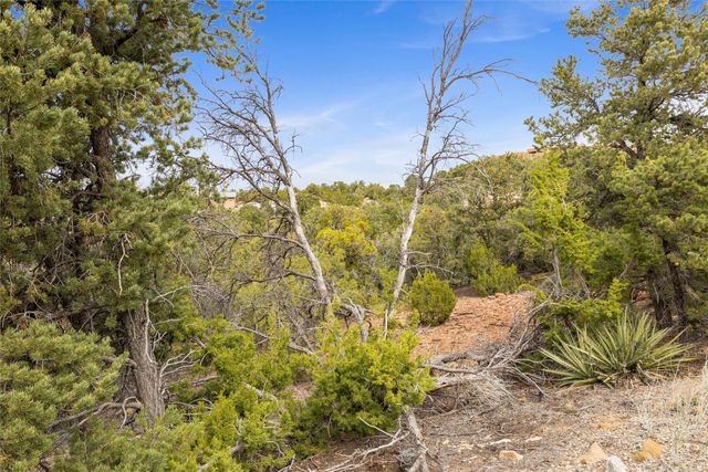 1961 Cerros Colorados, Santa Fe, NM 87501