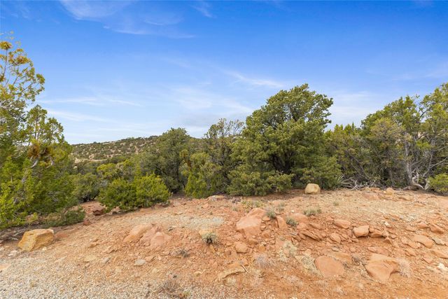 1961 Cerros Colorados, Santa Fe, NM 87501
