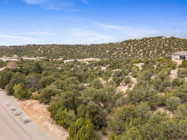 1961 Cerros Colorados, Santa Fe, NM 87501