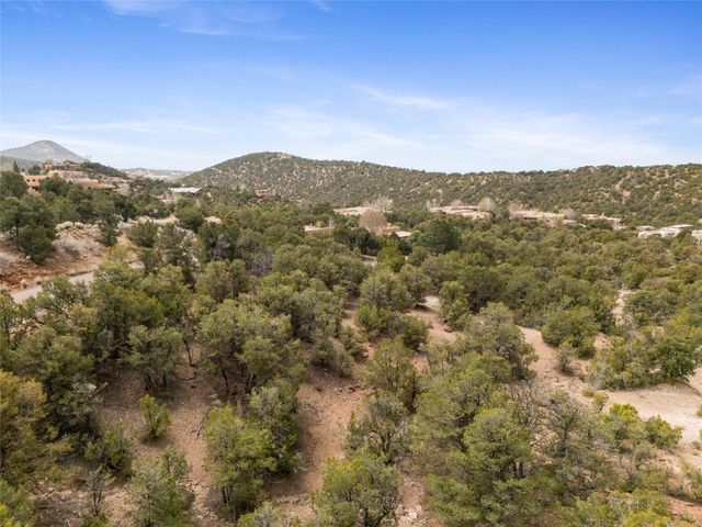 1961 Cerros Colorados, Santa Fe, NM 87501