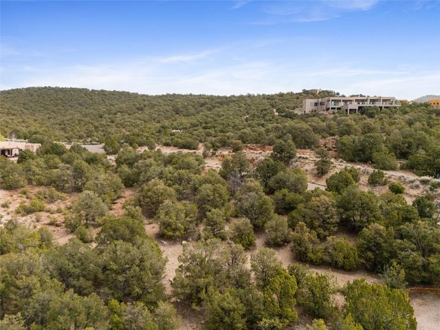1961 Cerros Colorados, Santa Fe, NM 87501