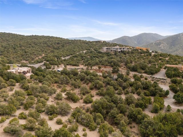 1961 Cerros Colorados, Santa Fe, NM 87501
