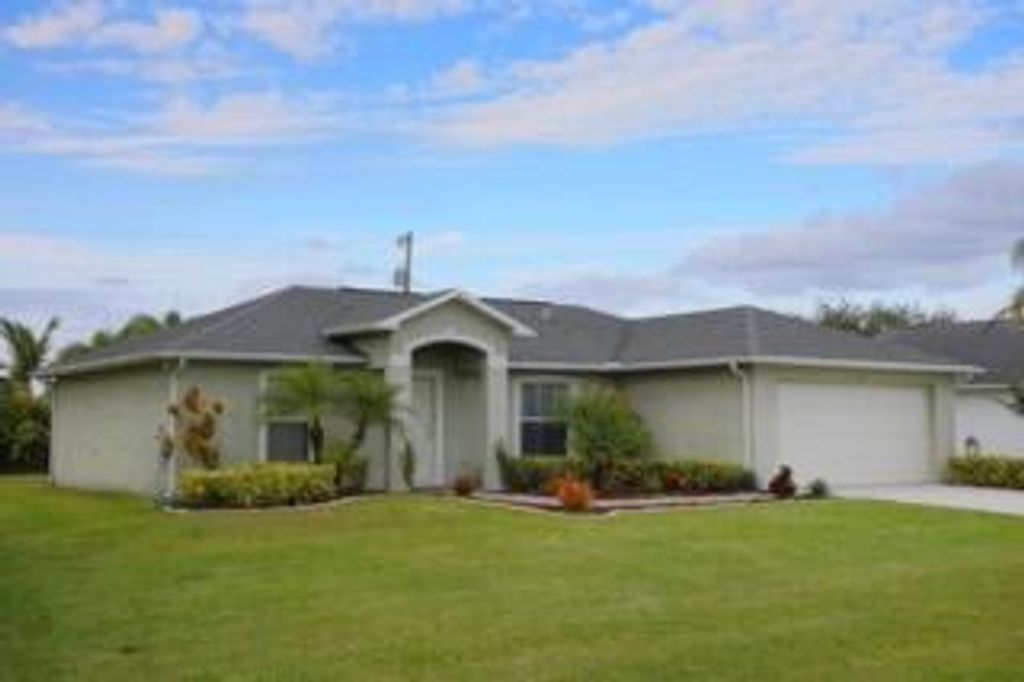 324 SW Kestor Drive, Port St. Lucie, Port St Lucie, FL 34953