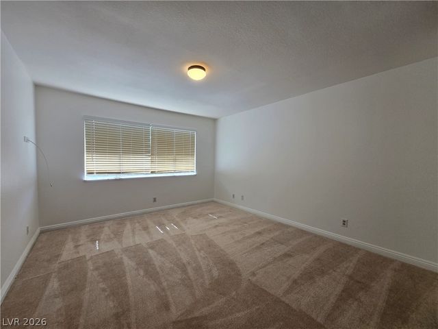 6425 Big Pine Way, Las Vegas, NV 89108