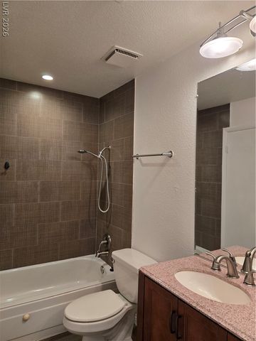 6425 Big Pine Way, Las Vegas, NV 89108