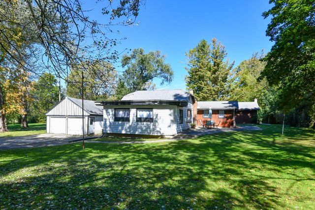 S106W20110 N Shore DRIVE, Muskego, WI 53150
