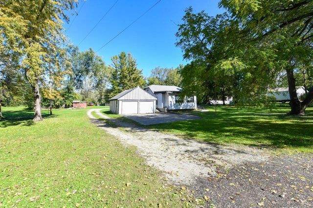 S106W20110 N Shore DRIVE, Muskego, WI 53150