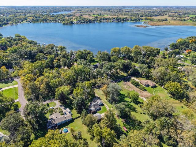 S106W20110 N Shore DRIVE, Muskego, WI 53150