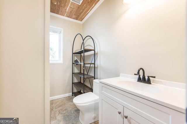 305 Broad Street, Hawkinsville, GA 31036