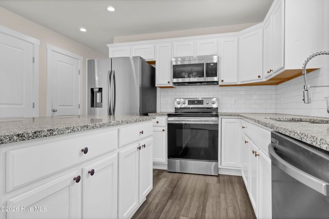 123 Penquin Place, Hampstead, NC 28443