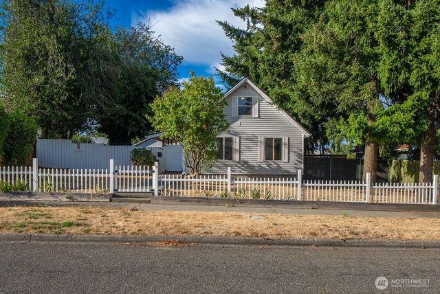821 E 60th Street, Tacoma, WA 98404
