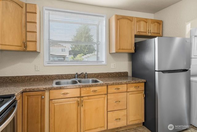 821 E 60th Street, Tacoma, WA 98404