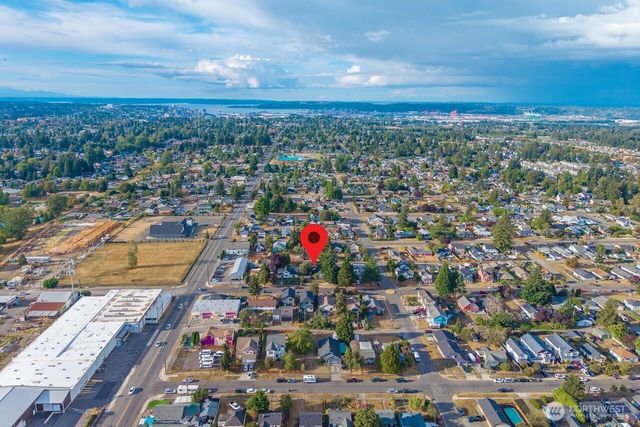 821 E 60th Street, Tacoma, WA 98404