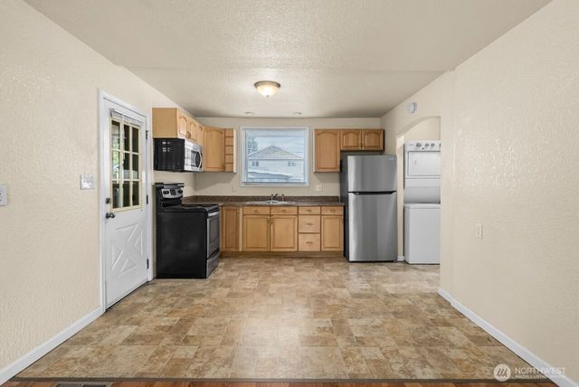 821 E 60th Street, Tacoma, WA 98404