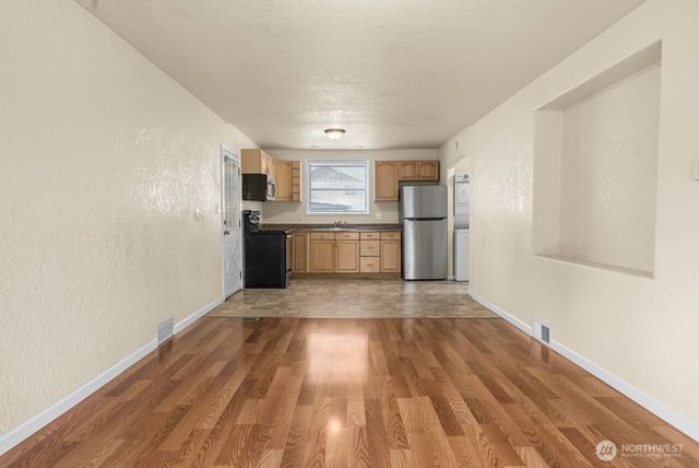 821 E 60th Street, Tacoma, WA 98404