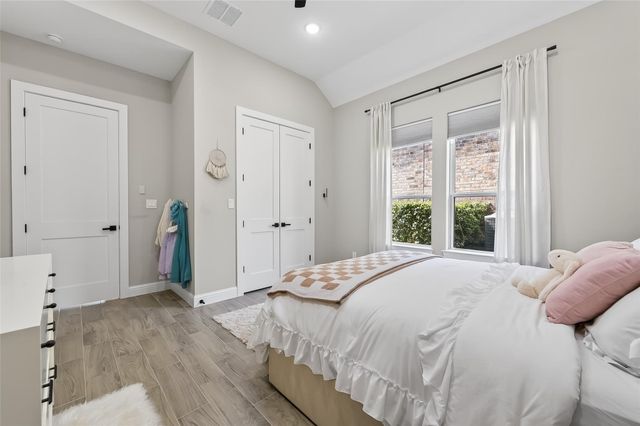 87 Waterford Way, Montgomery, TX 77356