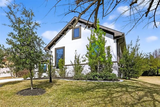 87 Waterford Way, Montgomery, TX 77356