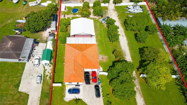 36520 SW 214th Ave, Homestead, FL 33034