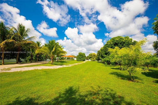 36520 SW 214th Ave, Homestead, FL 33034