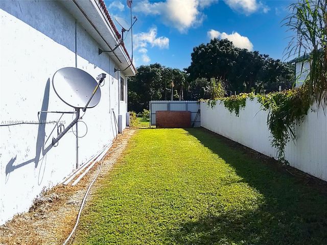 36520 SW 214th Ave, Homestead, FL 33034