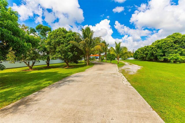 36520 SW 214th Ave, Homestead, FL 33034