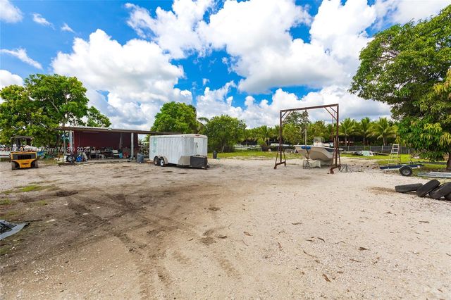 36520 SW 214th Ave, Homestead, FL 33034