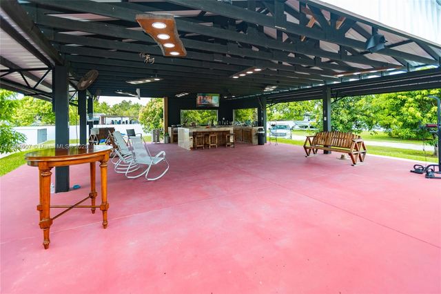 36520 SW 214th Ave, Homestead, FL 33034
